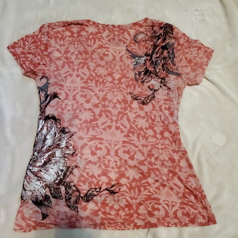 Shirt - Picture 2 of 7